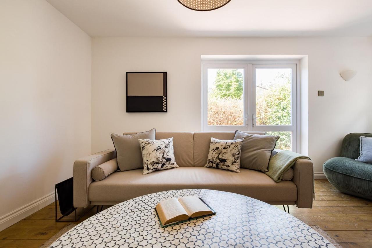 Appartamento The Fulham Bolthole - Beckoning 2Bdr Flat With Garden Londra Esterno foto