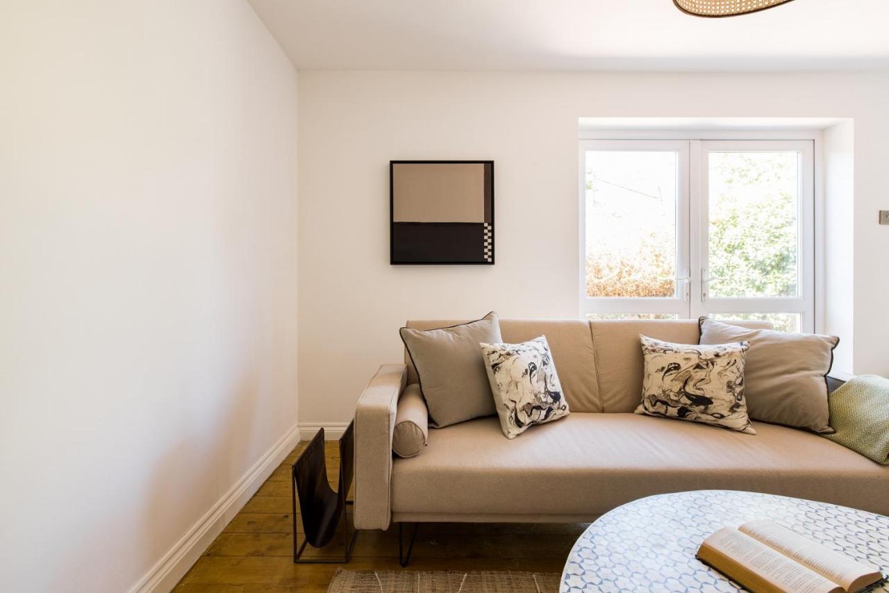 Appartamento The Fulham Bolthole - Beckoning 2Bdr Flat With Garden Londra Esterno foto